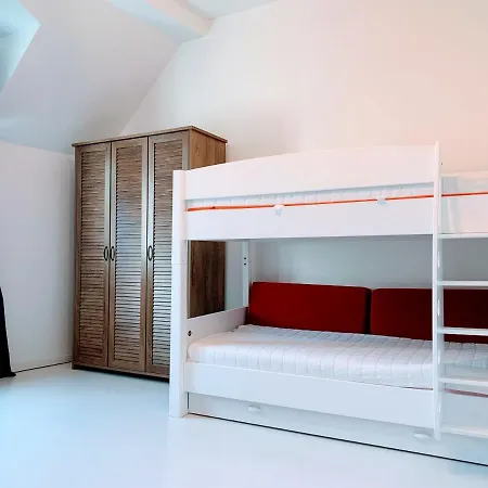 Apartmán 100m2 Sea Apartment, 2 Bathrooms, 500m To The Beach & Pier Sopoty
